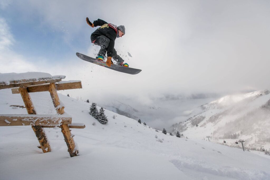 Besser verkaufen: Die 7 wichtigsten Kaufmotive Ihrer Kunden 2 Kaufmotiv Abenteuer: Snowboarder und Extremsportler